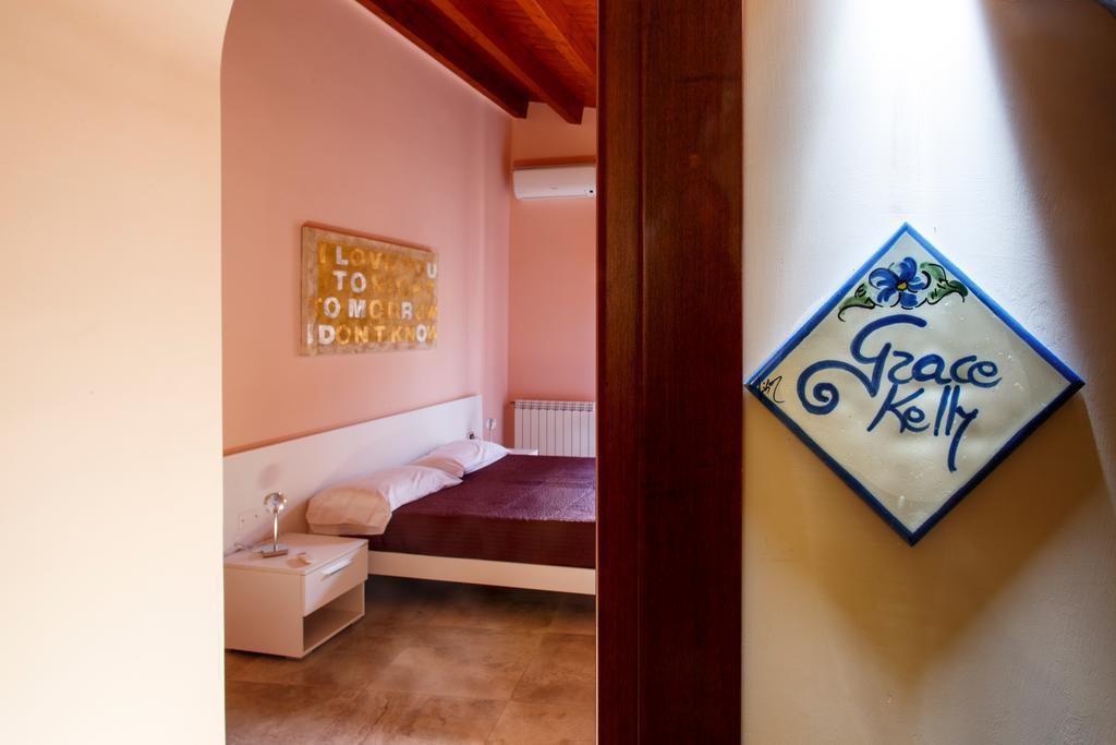 Four Rooms Agrigento Szoba fotó